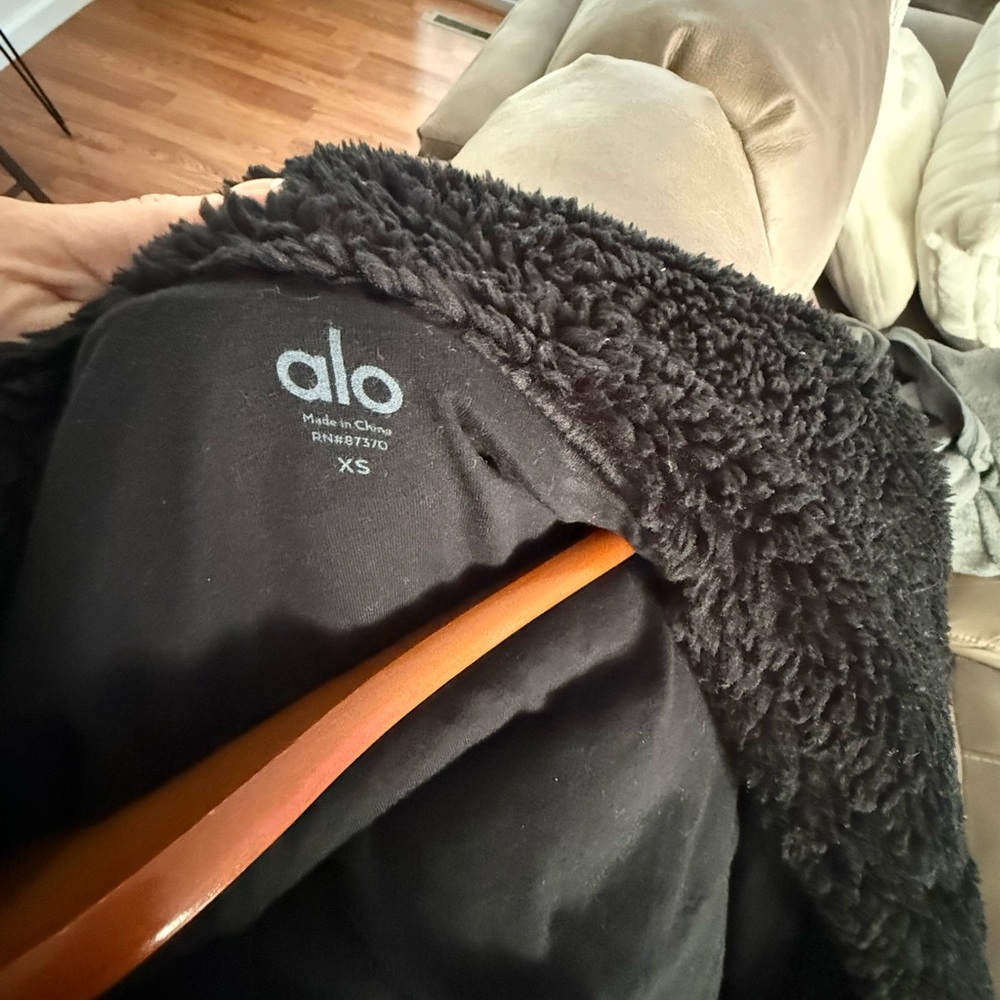 ALO Yoga Women's Charcoal Teddy Jacket - Picture 2 of 4